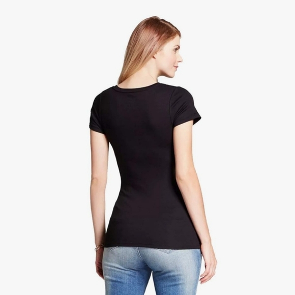 Isabel Maternity by Ingrid & Isabel Black Fitted Short Sleeve Tee Size Medium - Picture 2 of 11